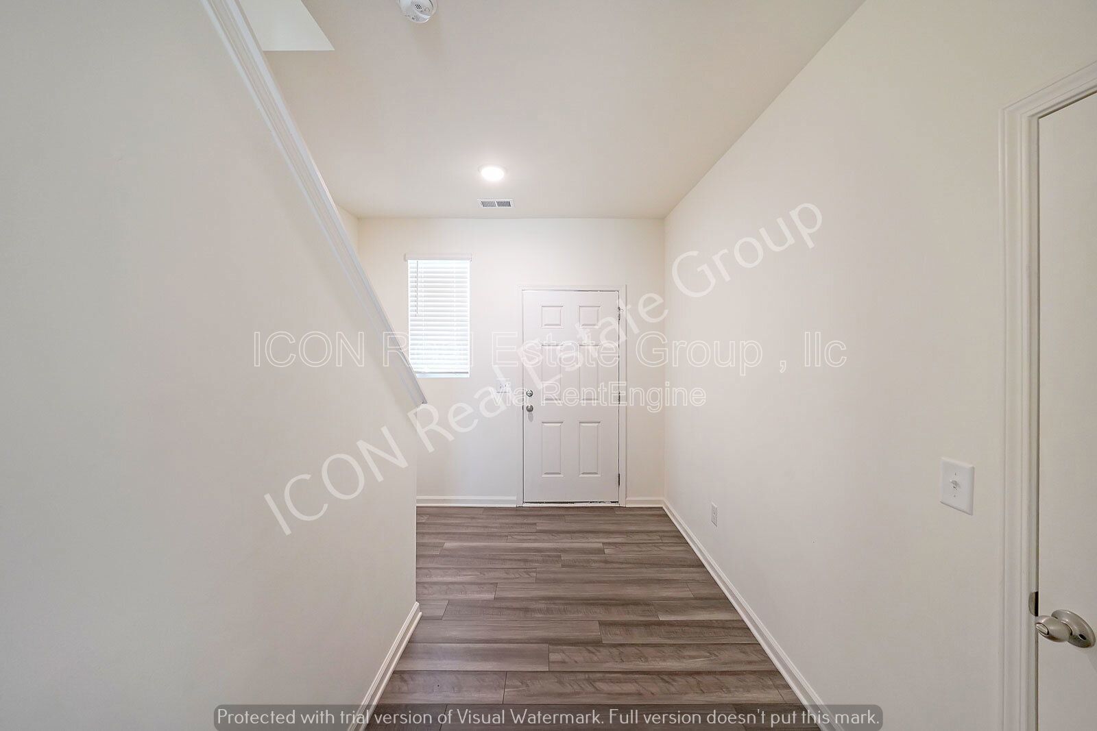 3/2.5 Townhouse close to 41 and downtown property image