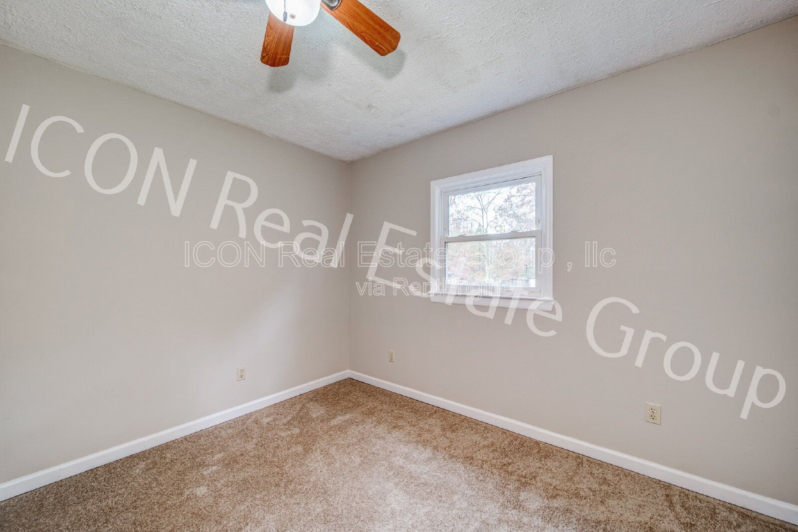 Charming Country Living on 6 Acres – Spacious 2BR Ranch Duplex! property image