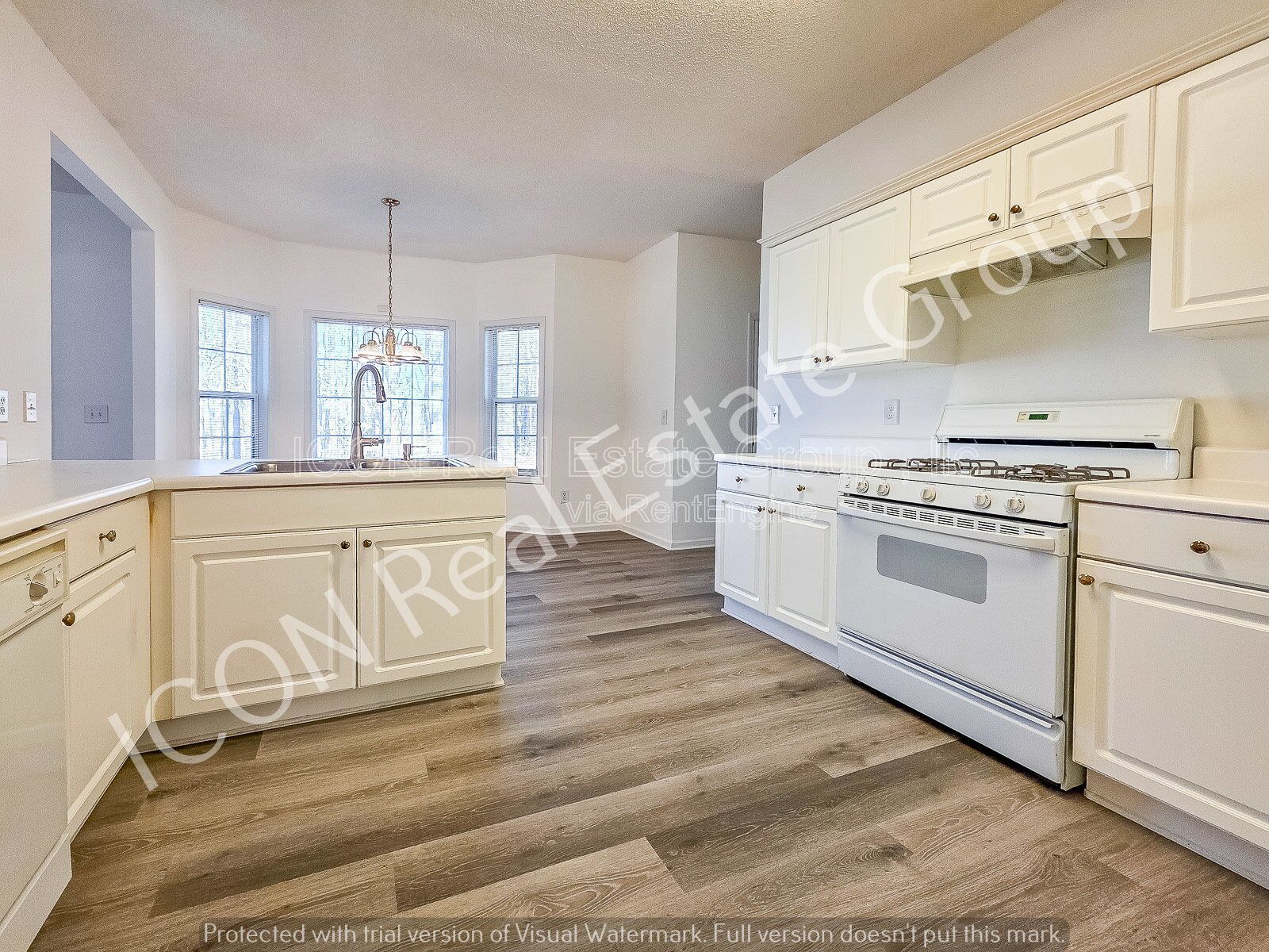 Move in ready 4BR/2.5BA home in a great neighborhood—tucked away on a quiet cul-de-sac! property image