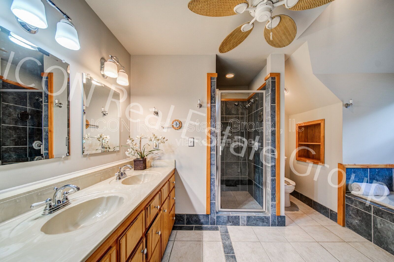 1/1.5 home in the country property image