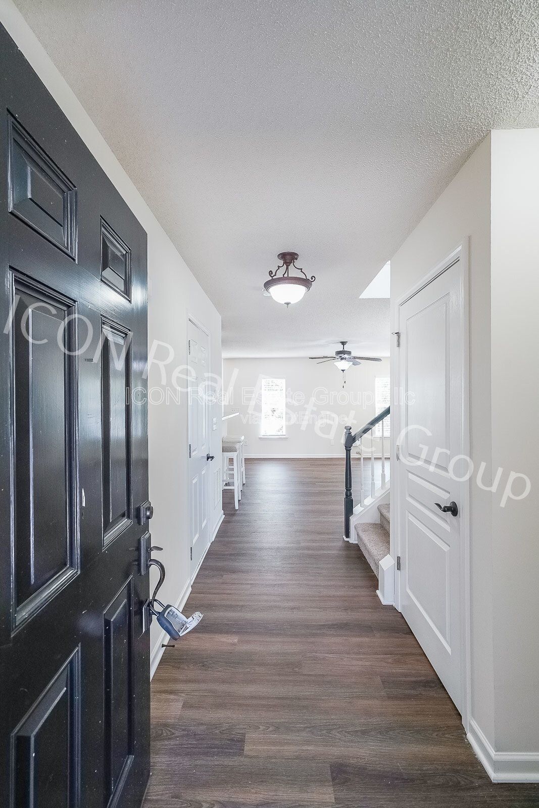 2/2.5 end unit townhome in Woodstock property image