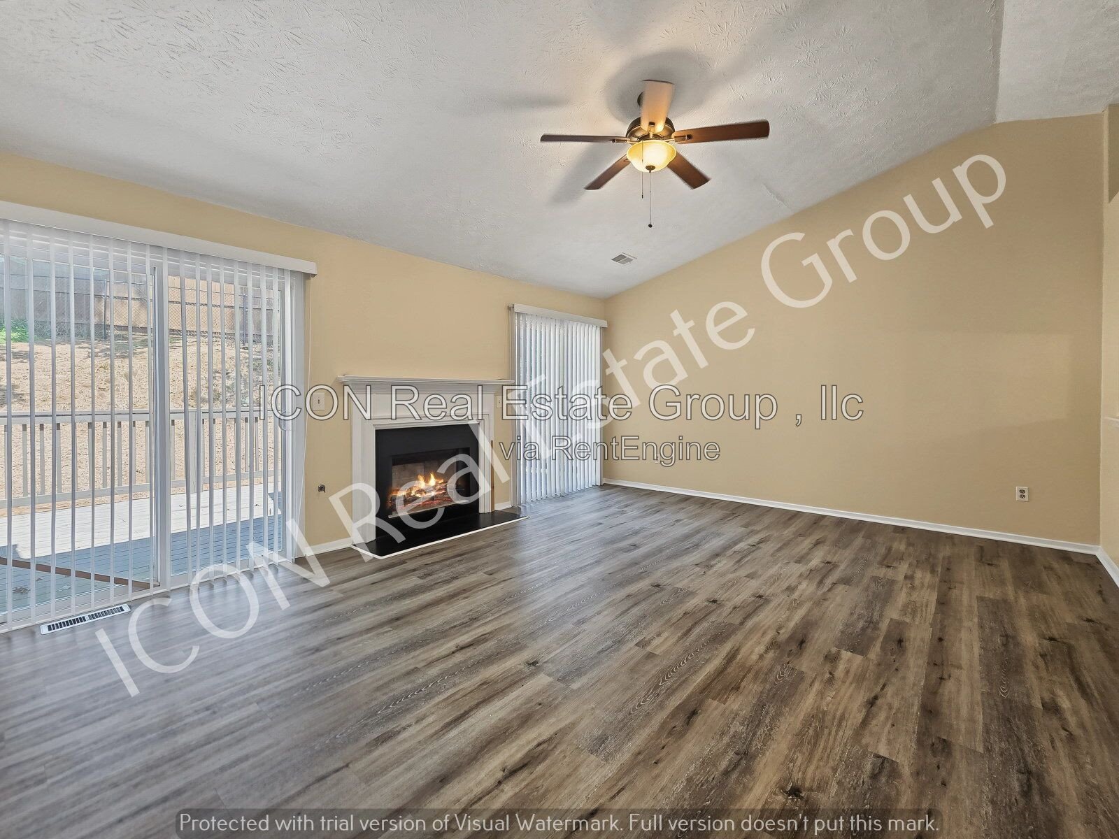 3 or4-Bed Family Home in Marietta with Spacious Layout & 2.5 Baths with fenced yard and cul de sac lot property image