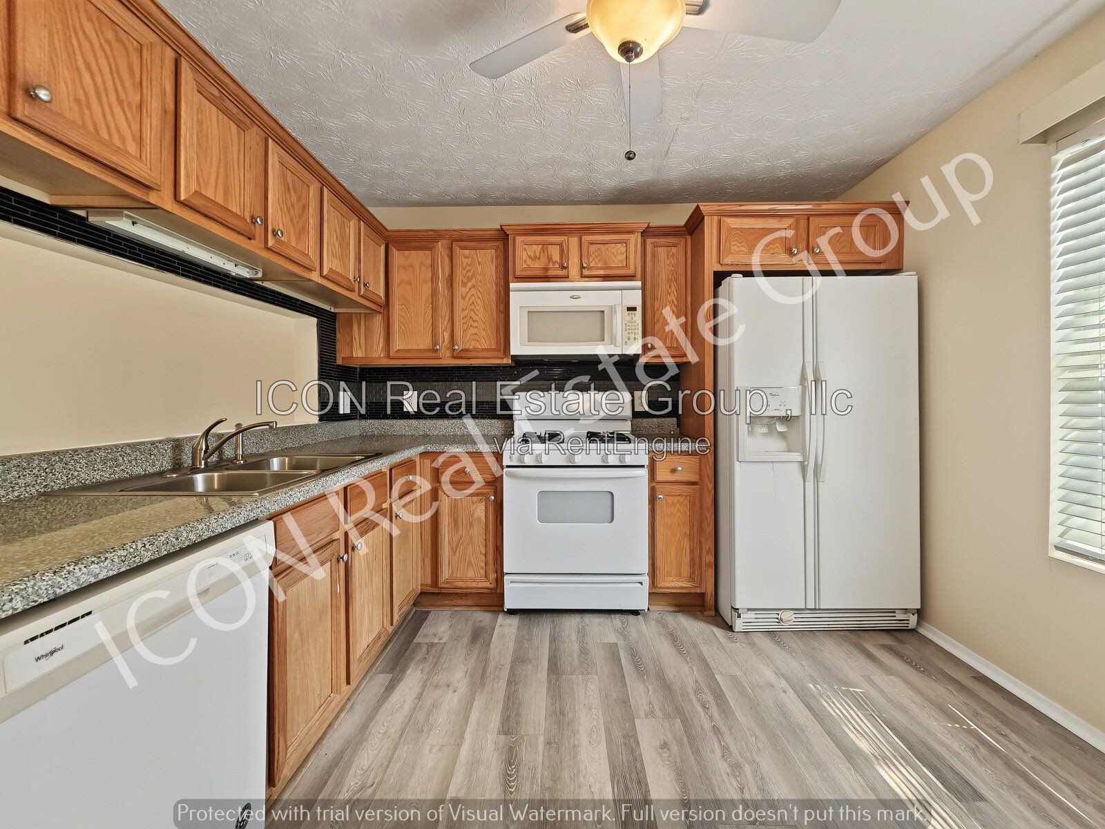 3 or4-Bed Family Home in Marietta with Spacious Layout & 2.5 Baths with fenced yard and cul de sac lot property image
