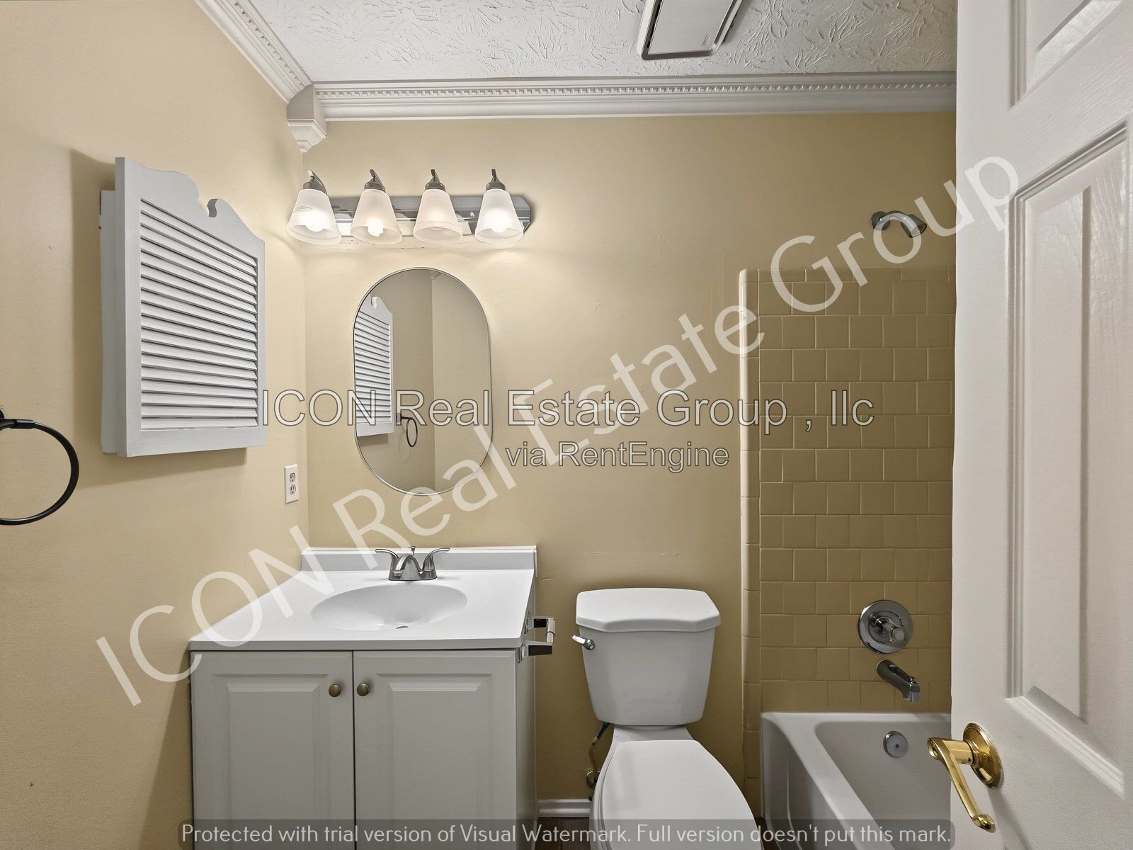 3 or4-Bed Family Home in Marietta with Spacious Layout & 2.5 Baths with fenced yard and cul de sac lot property image