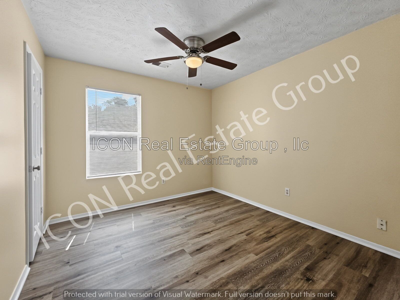 3 or4-Bed Family Home in Marietta with Spacious Layout & 2.5 Baths with fenced yard and cul de sac lot property image
