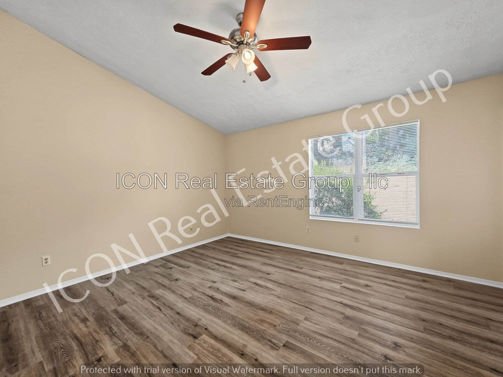 3 or4-Bed Family Home in Marietta with Spacious Layout & 2.5 Baths with fenced yard and cul de sac lot property image