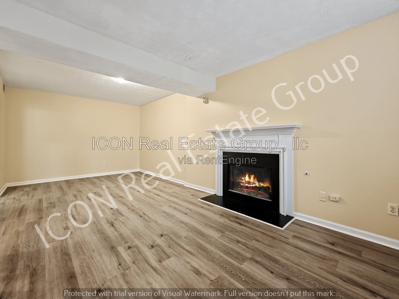 3 or4-Bed Family Home in Marietta with Spacious Layout & 2.5 Baths with fenced yard and cul de sac lot property image