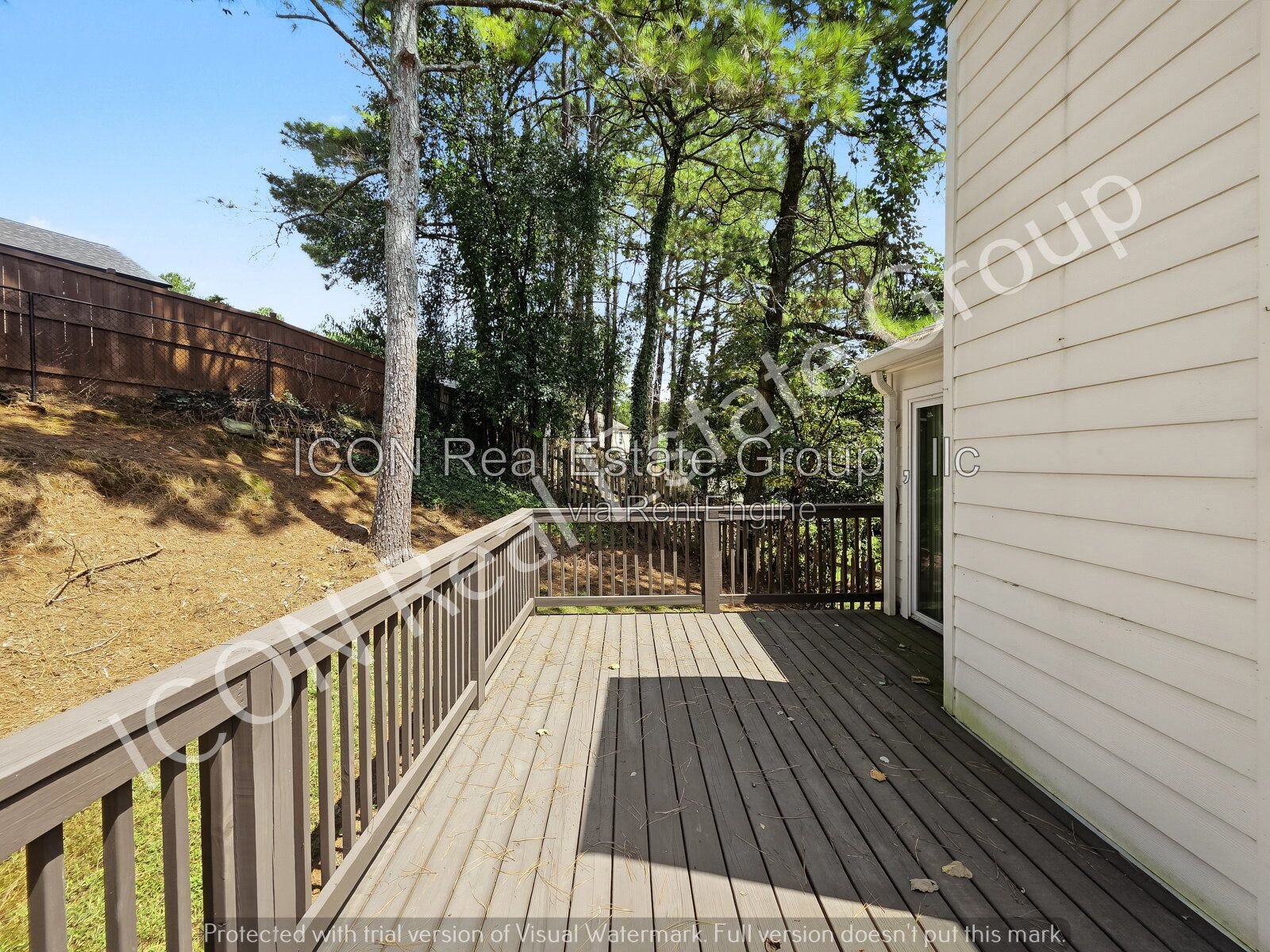 3 or4-Bed Family Home in Marietta with Spacious Layout & 2.5 Baths with fenced yard and cul de sac lot property image
