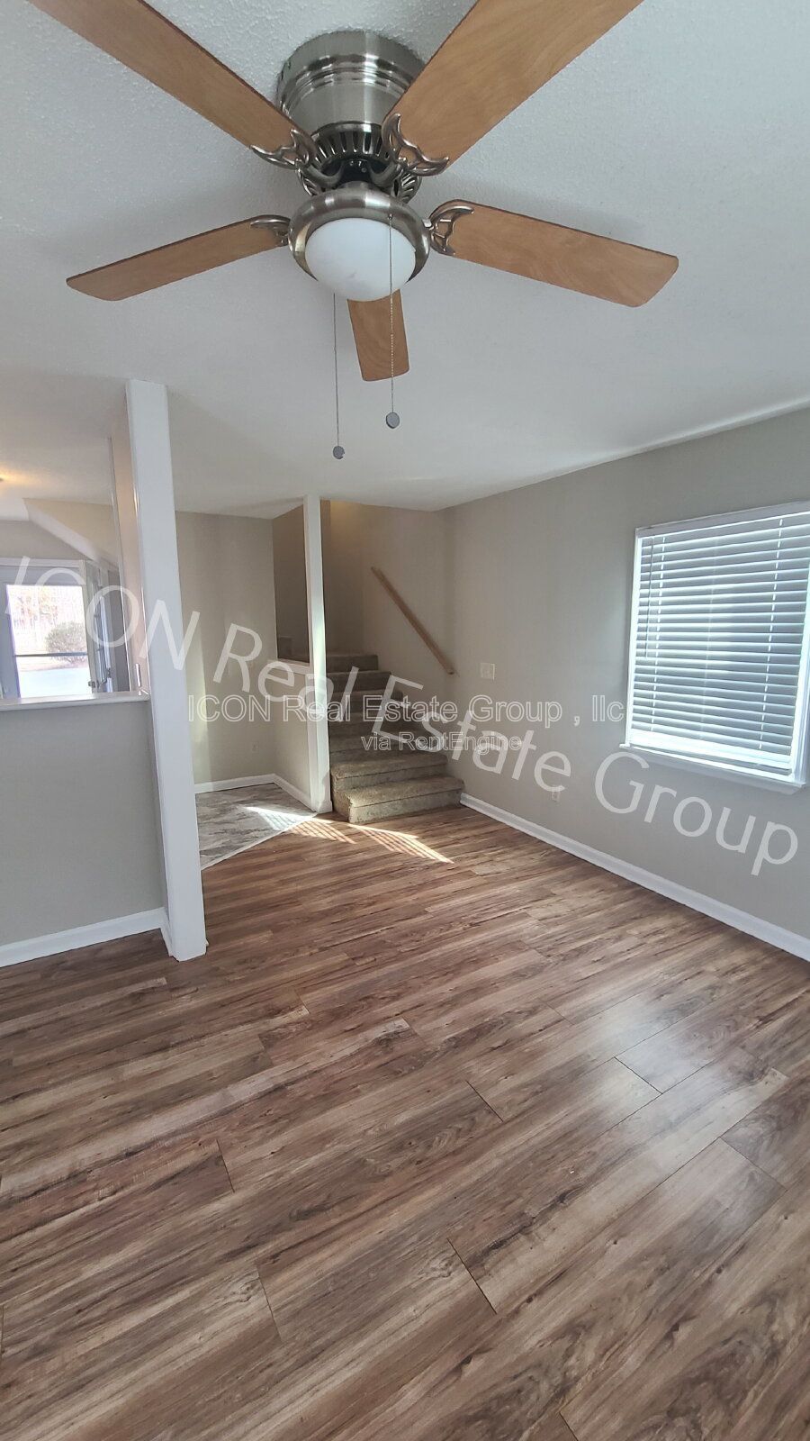 1/1 townhome in the county- property image